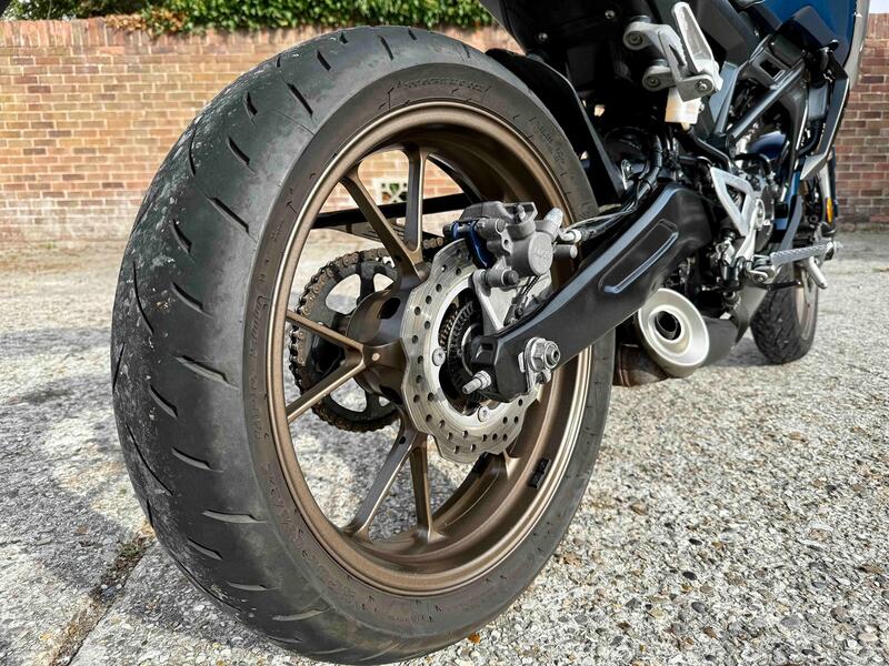 HONDA CB125R