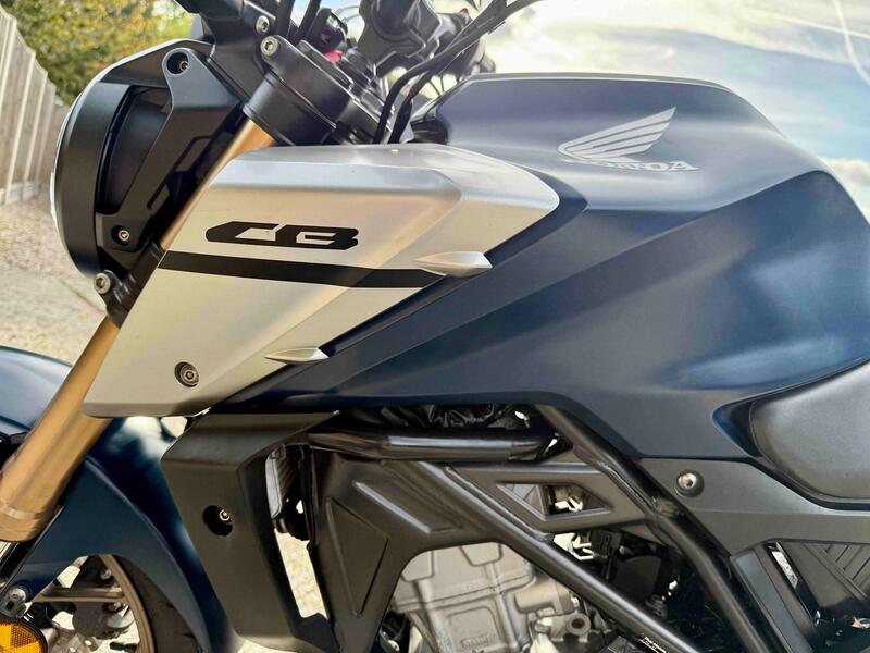 HONDA CB125R