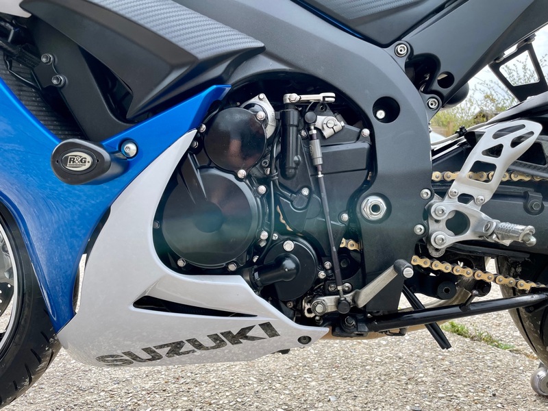 SUZUKI GSXR
