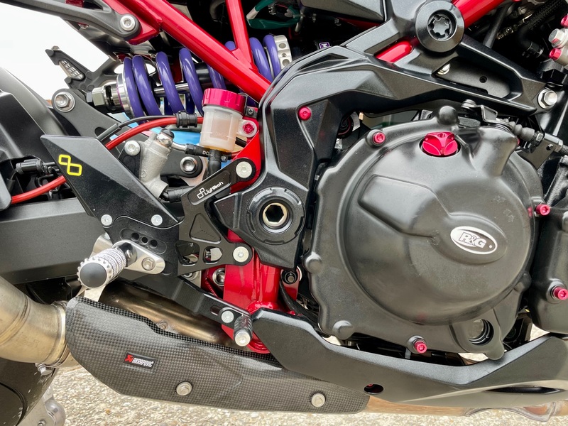KAWASAKI Z900