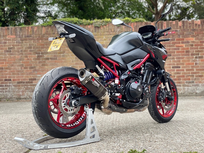 KAWASAKI Z900