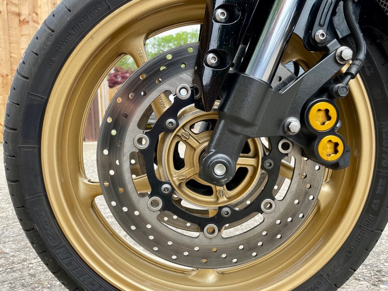 YAMAHA FZ8