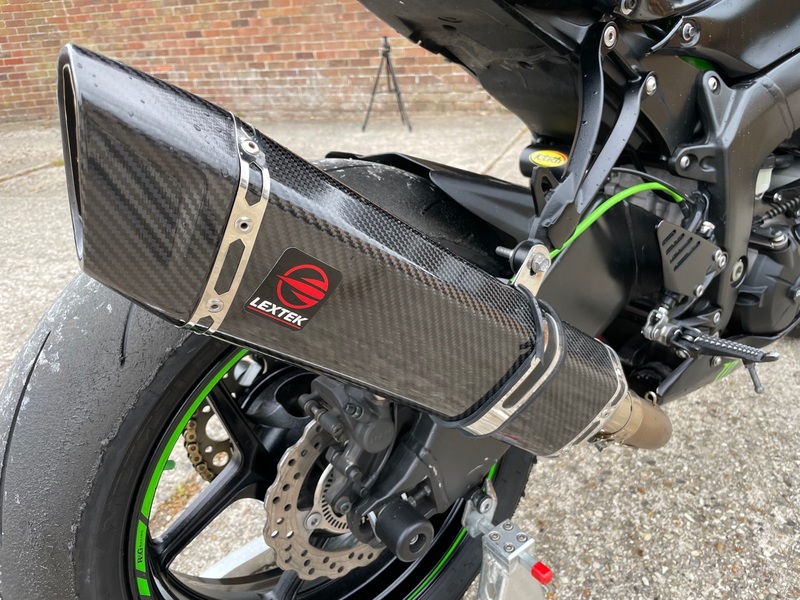 KAWASAKI ZX