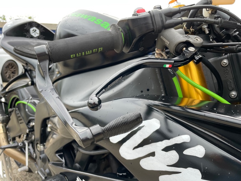 KAWASAKI ZX