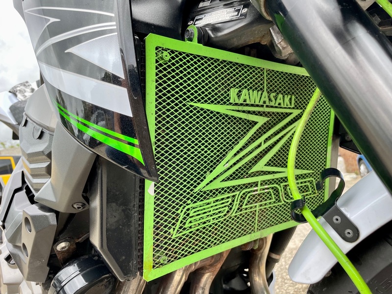 KAWASAKI ZR