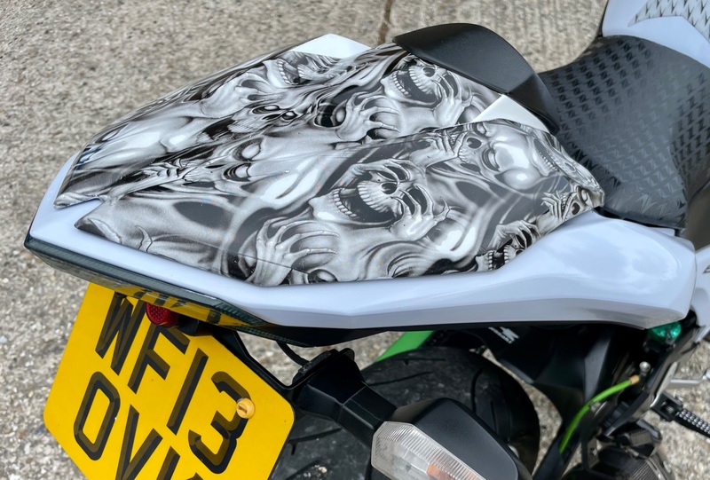 KAWASAKI ZR