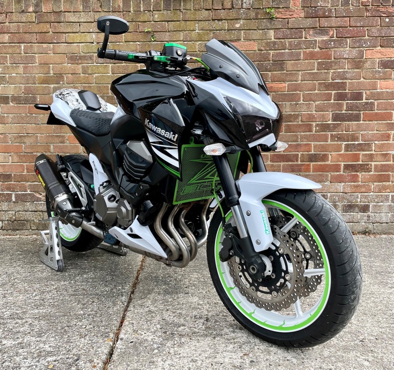 View KAWASAKI ZR 800 ADS