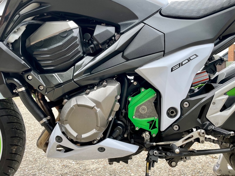 KAWASAKI ZR