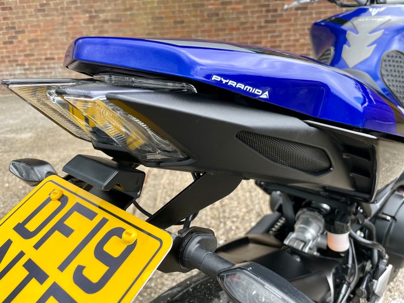 YAMAHA MT-09