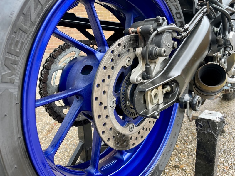 YAMAHA MT-09