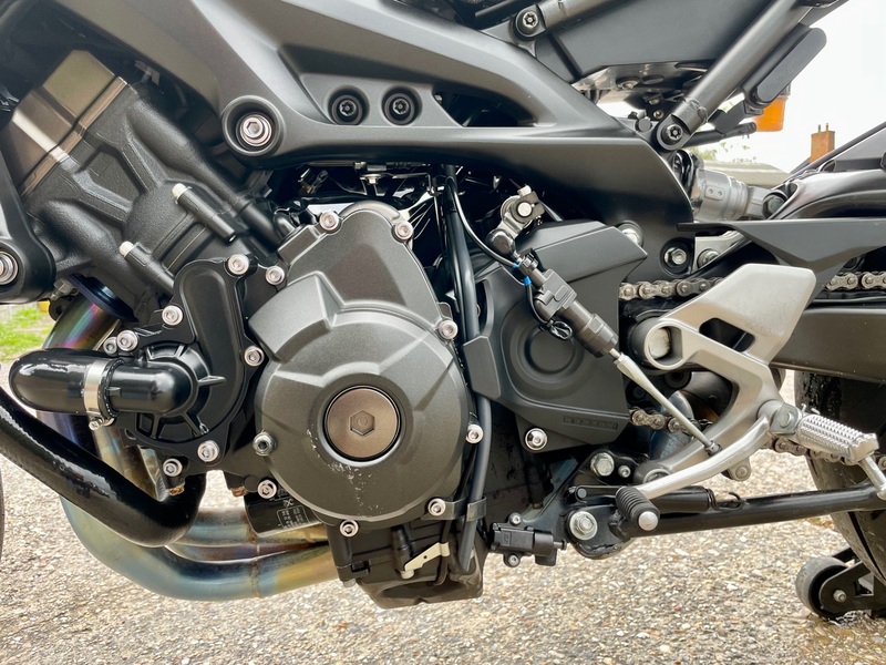 YAMAHA MT-09