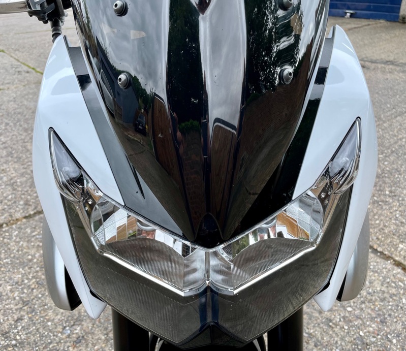 KAWASAKI ZR