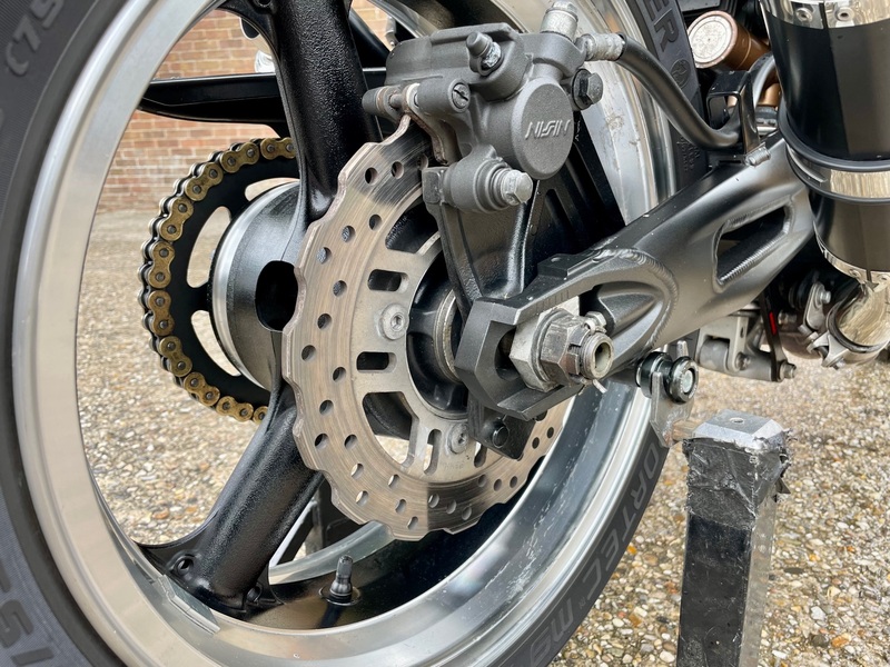 KAWASAKI ZR