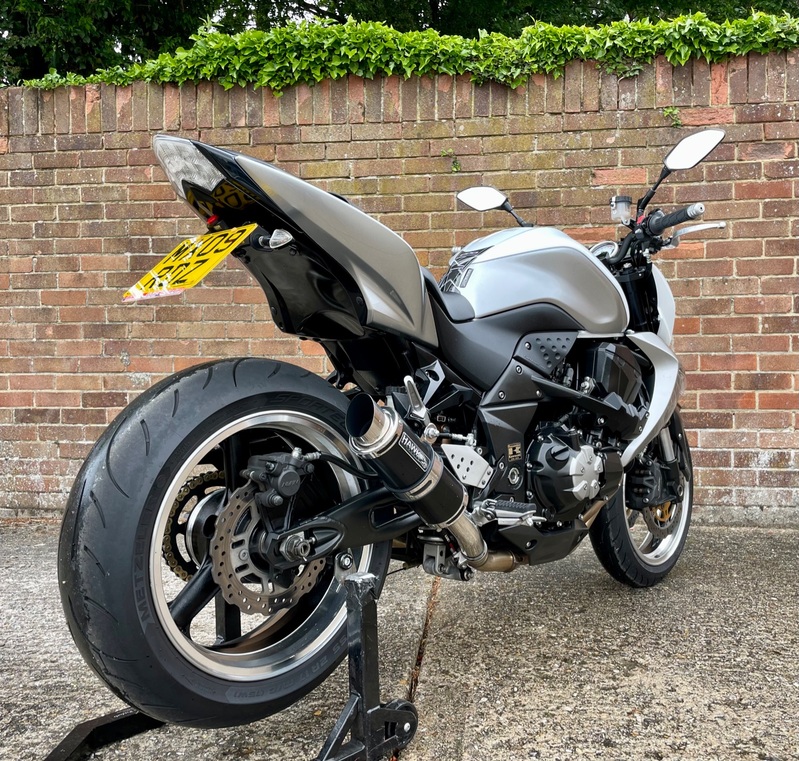 KAWASAKI ZR