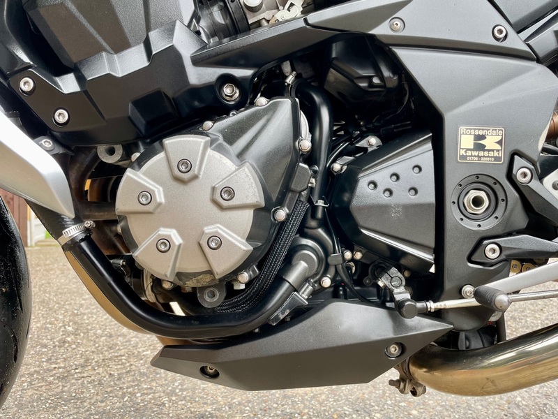 KAWASAKI ZR