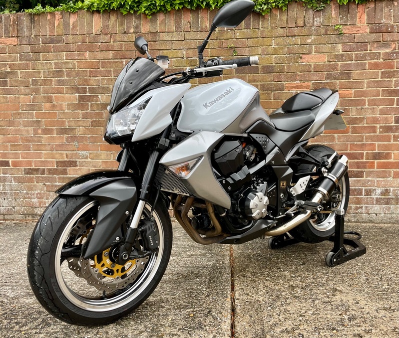KAWASAKI ZR