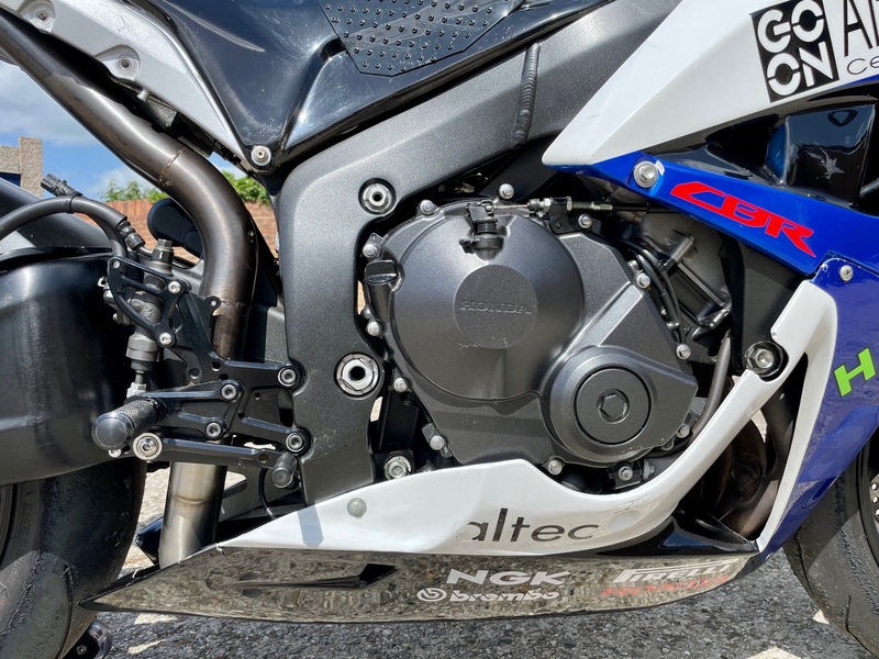 HONDA CBR