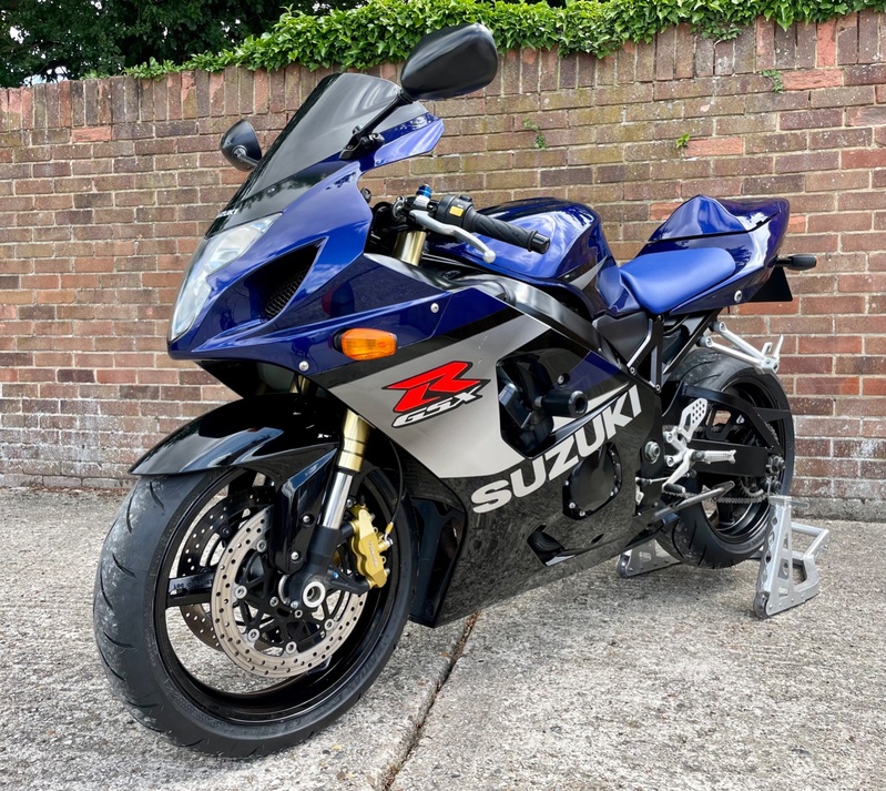 SUZUKI GSXR750