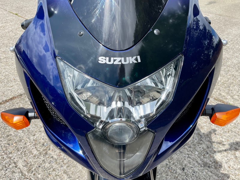 SUZUKI GSXR750
