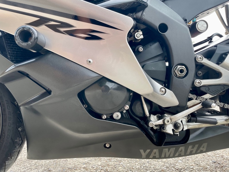 YAMAHA YZF