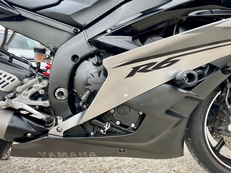 YAMAHA YZF