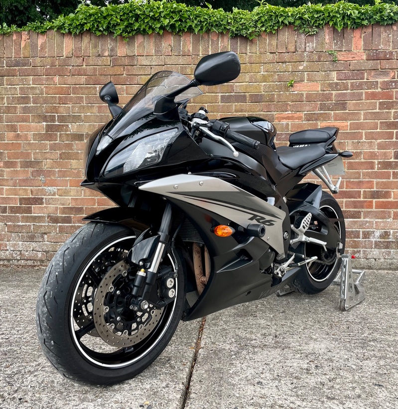 YAMAHA YZF