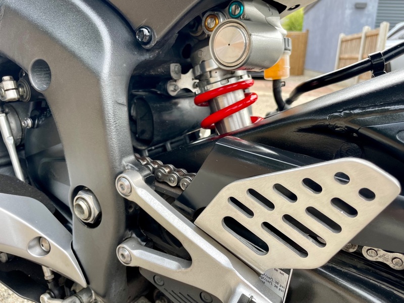 YAMAHA YZF