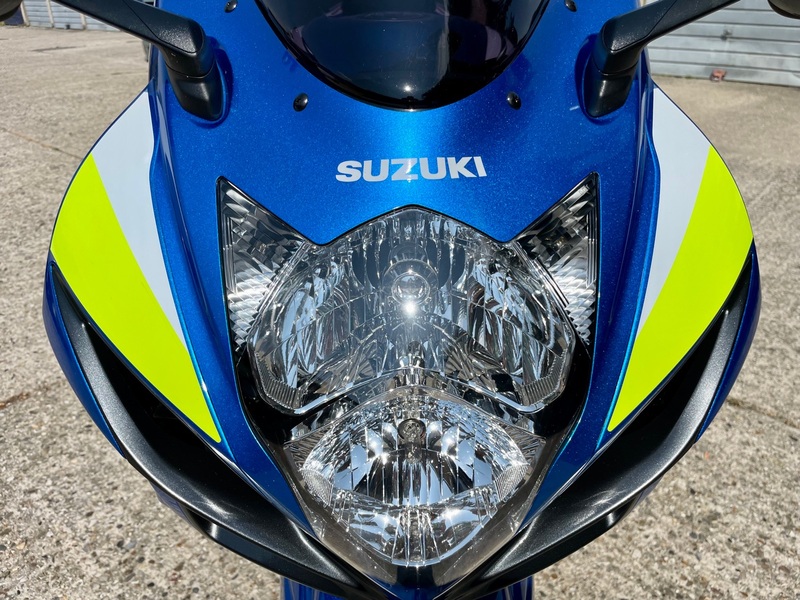 SUZUKI GSXR