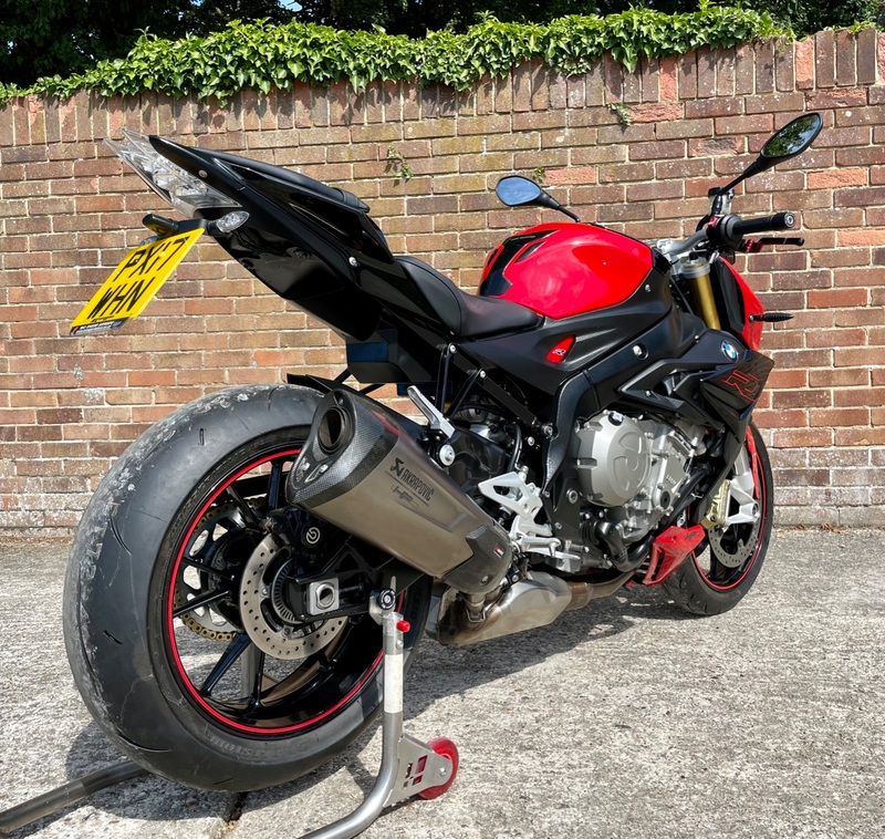 BMW S1000R