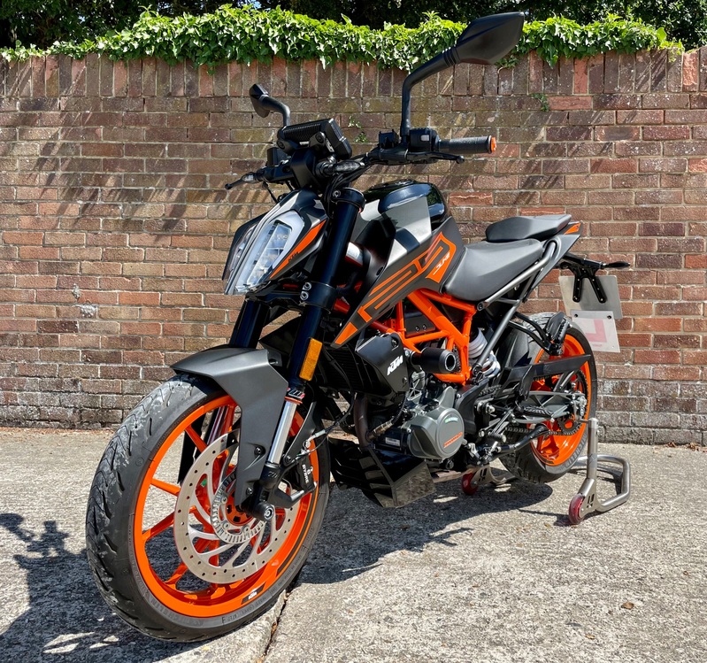 KTM 125