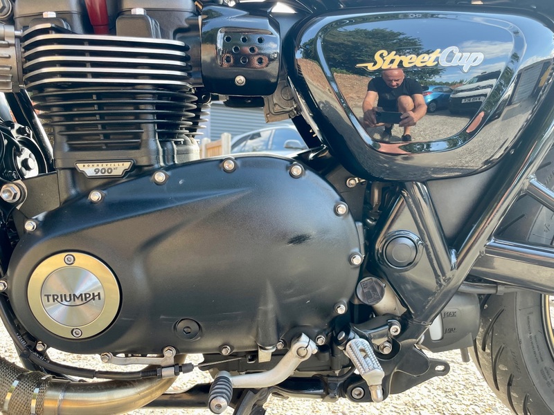 TRIUMPH Street Cup