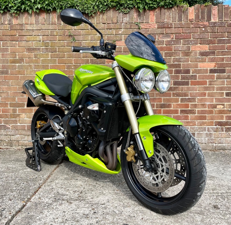 View TRIUMPH Street Triple STREET TRIPLE