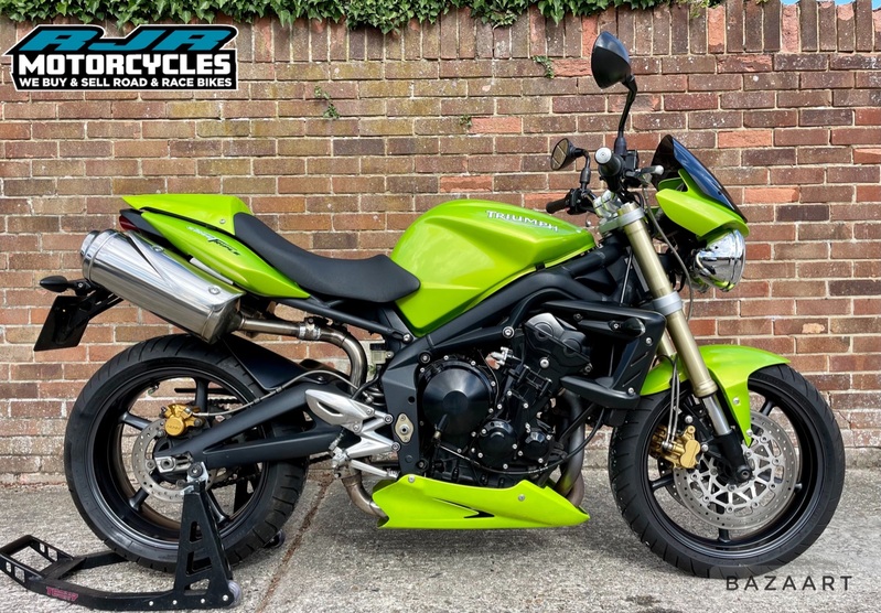 View TRIUMPH Street Triple STREET TRIPLE