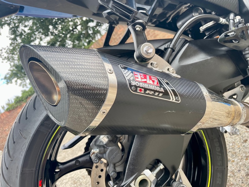 SUZUKI GSXR