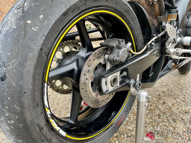 YAMAHA YZF-R1