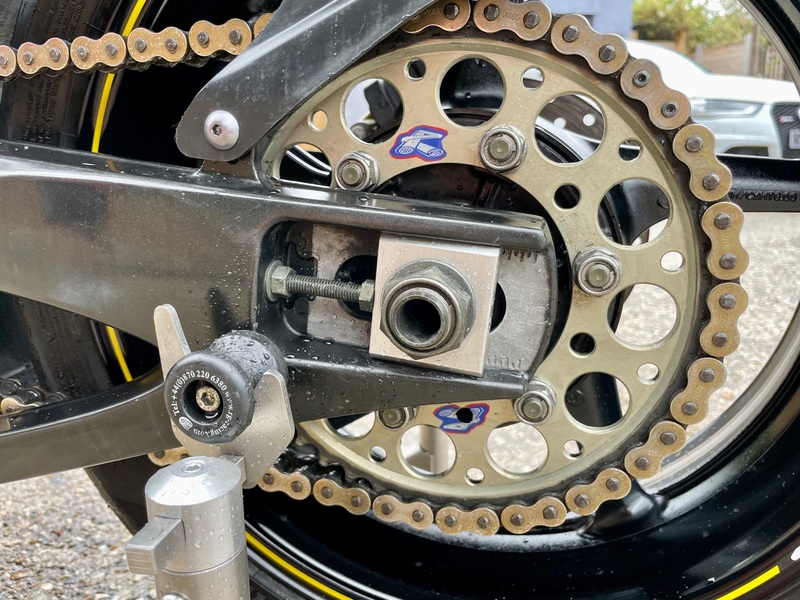 YAMAHA YZF-R1