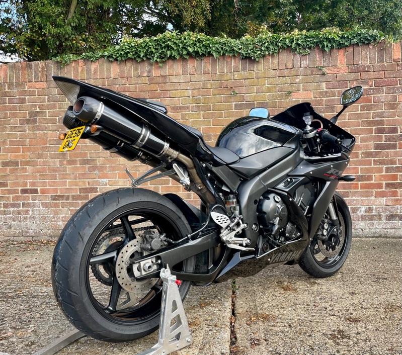 YAMAHA YZF