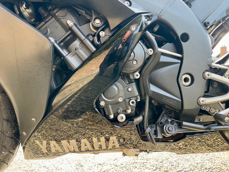 YAMAHA YZF