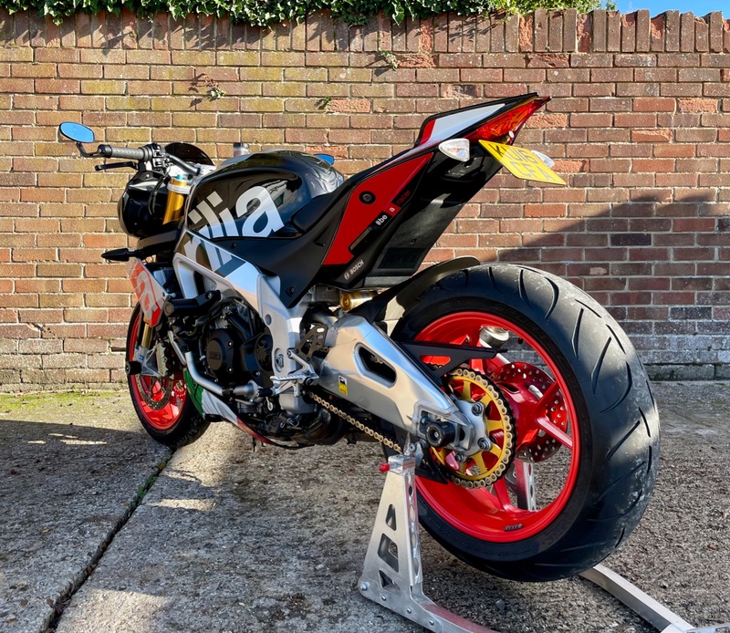 APRILIA Tuono