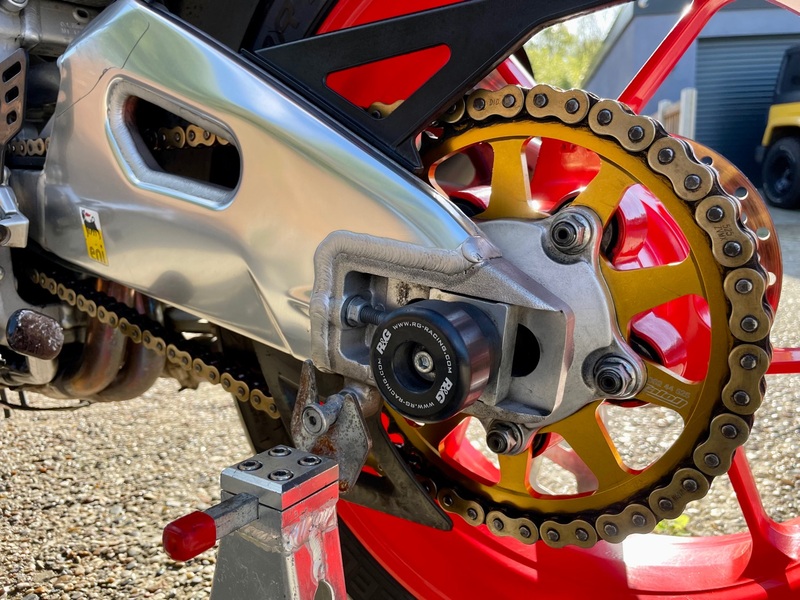 APRILIA Tuono