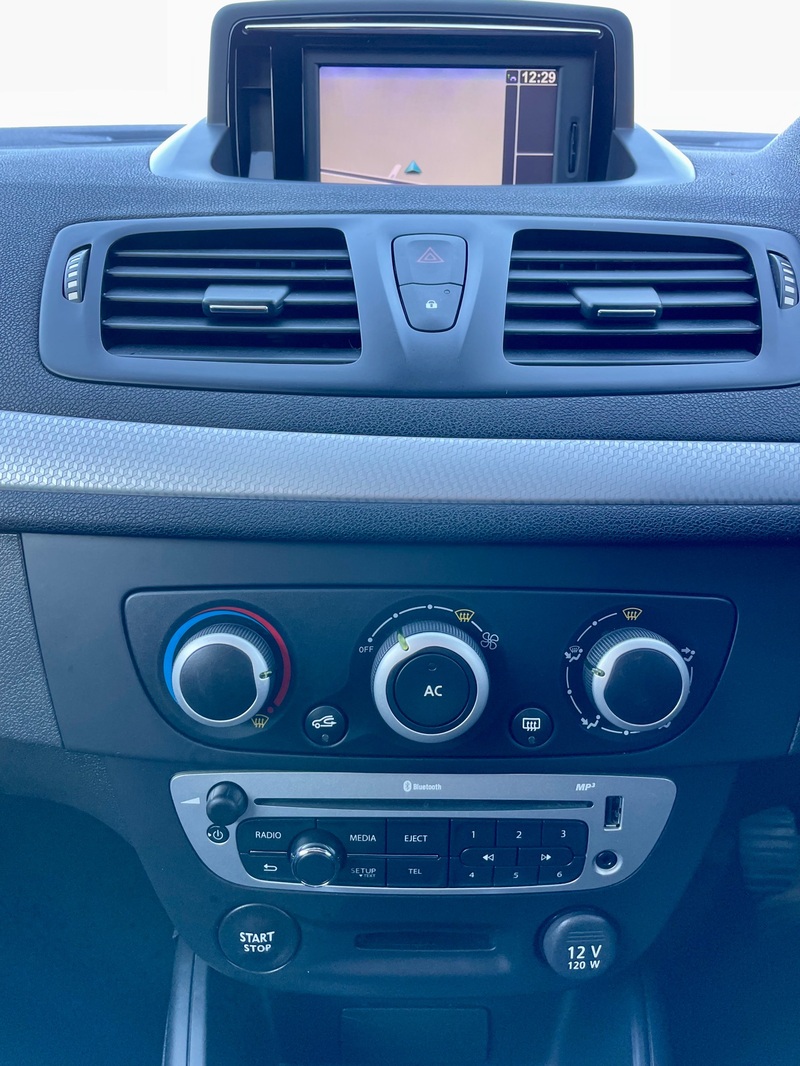 RENAULT MEGANE