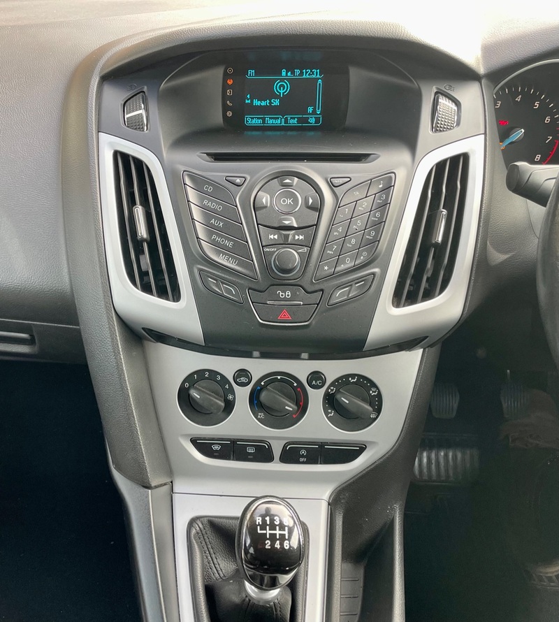 FORD FOCUS