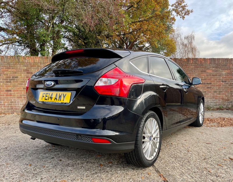 FORD FOCUS