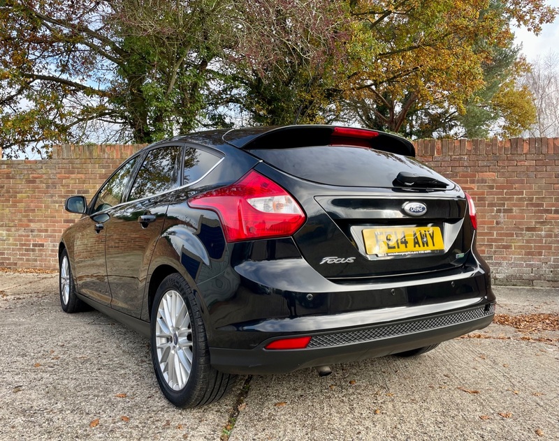 FORD FOCUS
