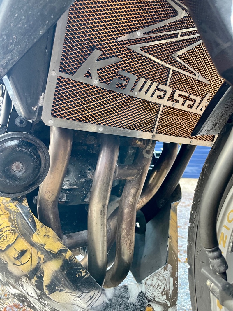 KAWASAKI ZR