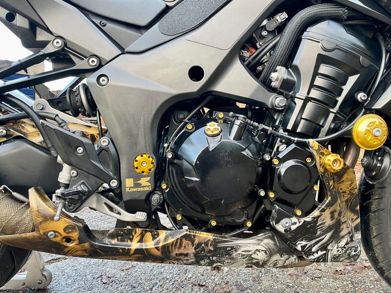 KAWASAKI ZR