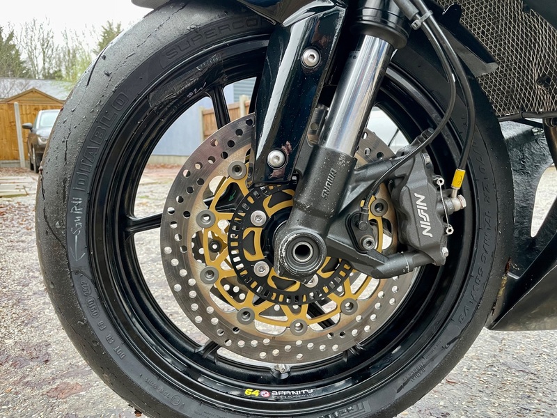 KAWASAKI ZX-6R