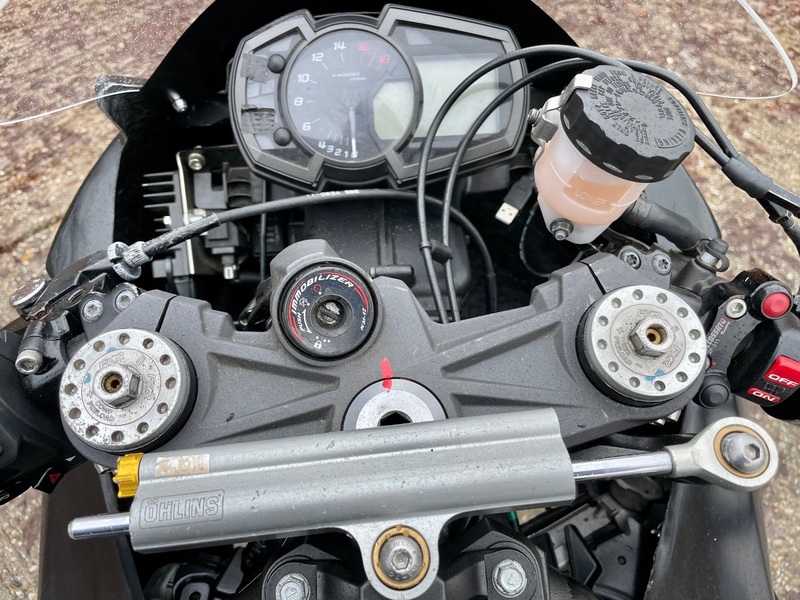 KAWASAKI ZX-6R