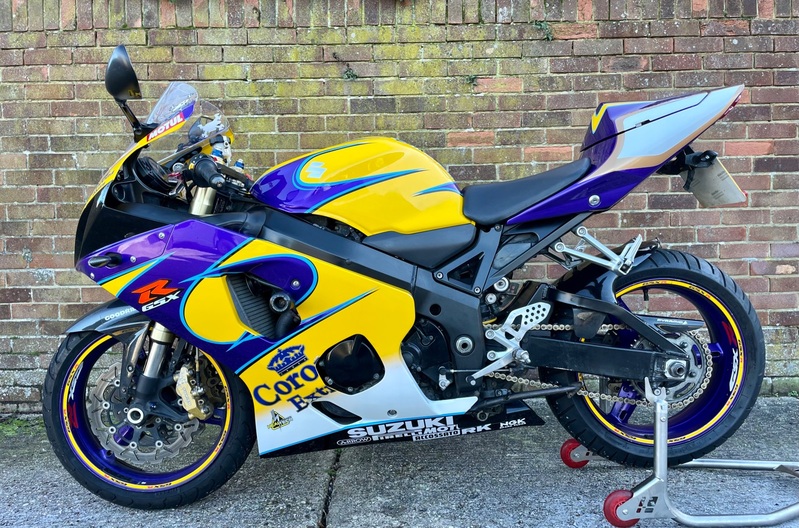 SUZUKI GSXR750