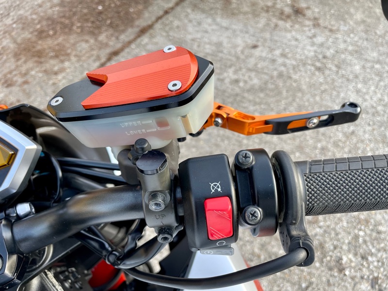 KAWASAKI ZR